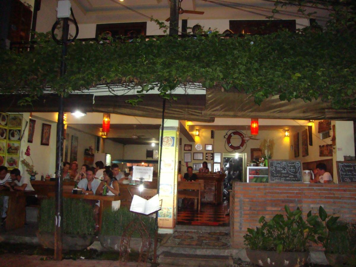 Gusti Home Stay Ubud Exterior photo