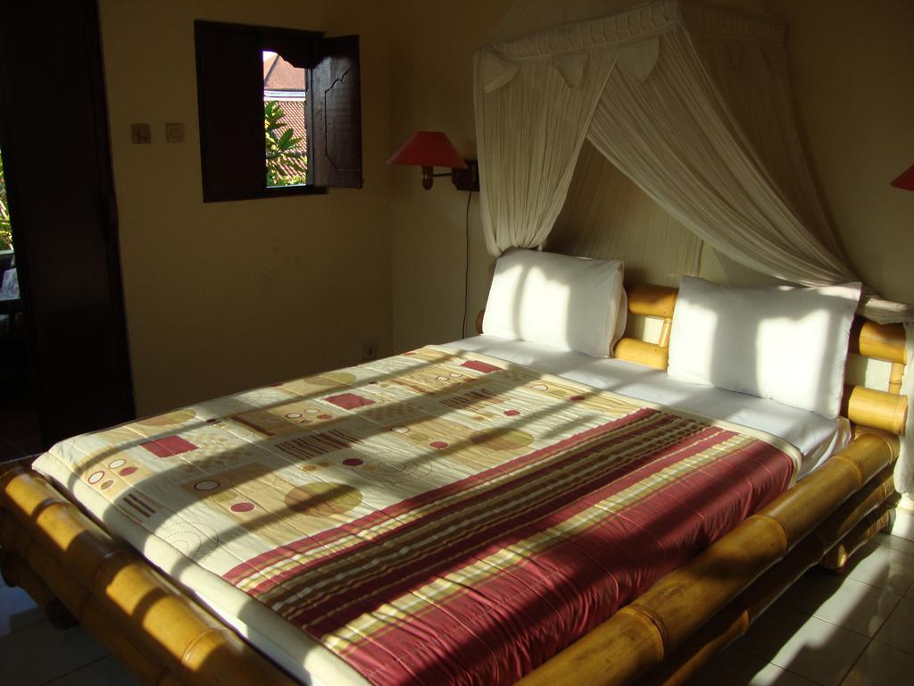 Gusti Home Stay Ubud Exterior photo